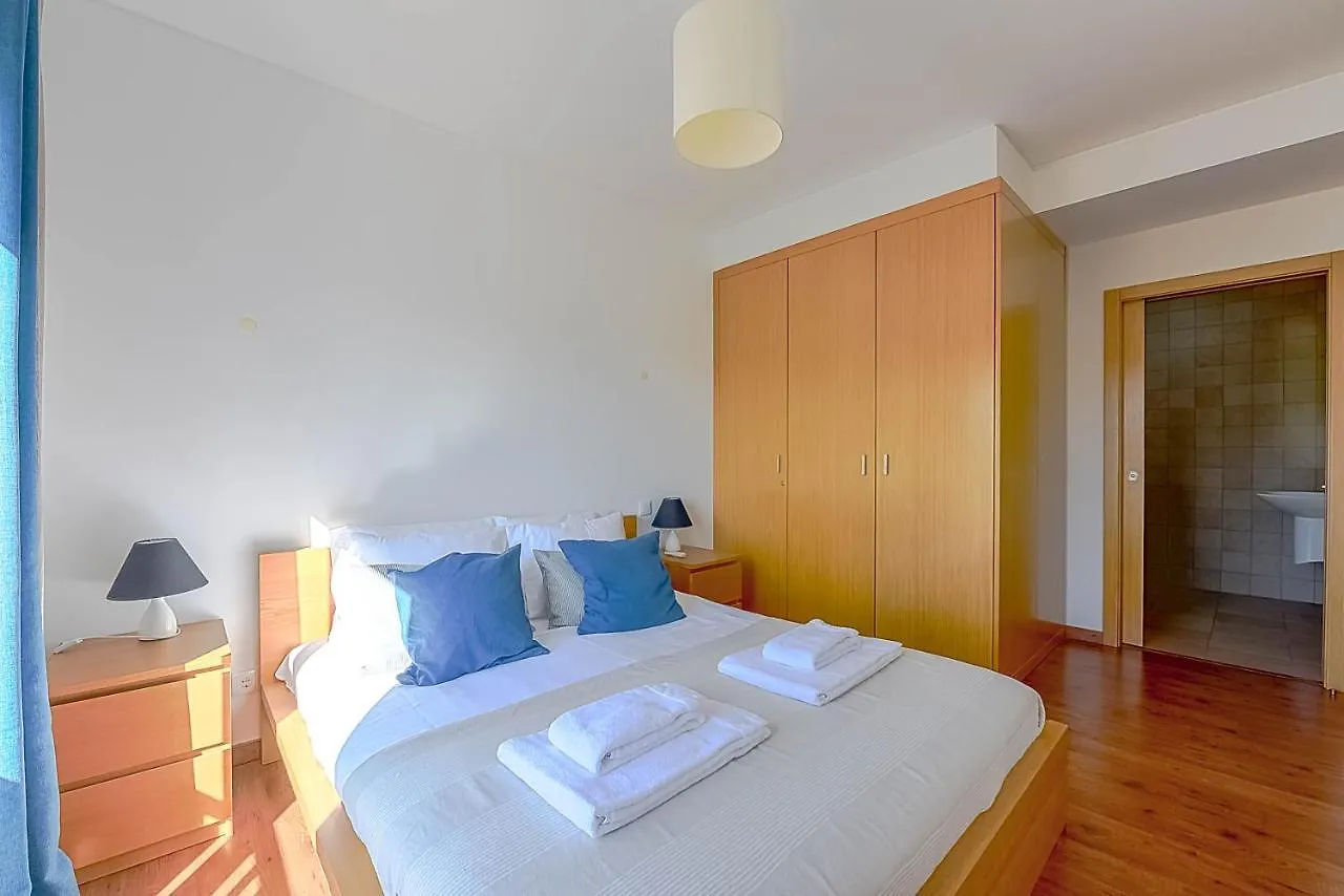 Penthouse Quilha Apartment Fuzeta 0*,